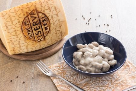 Ñoquis de trigo sarraceno al Grana Padano y pimienta