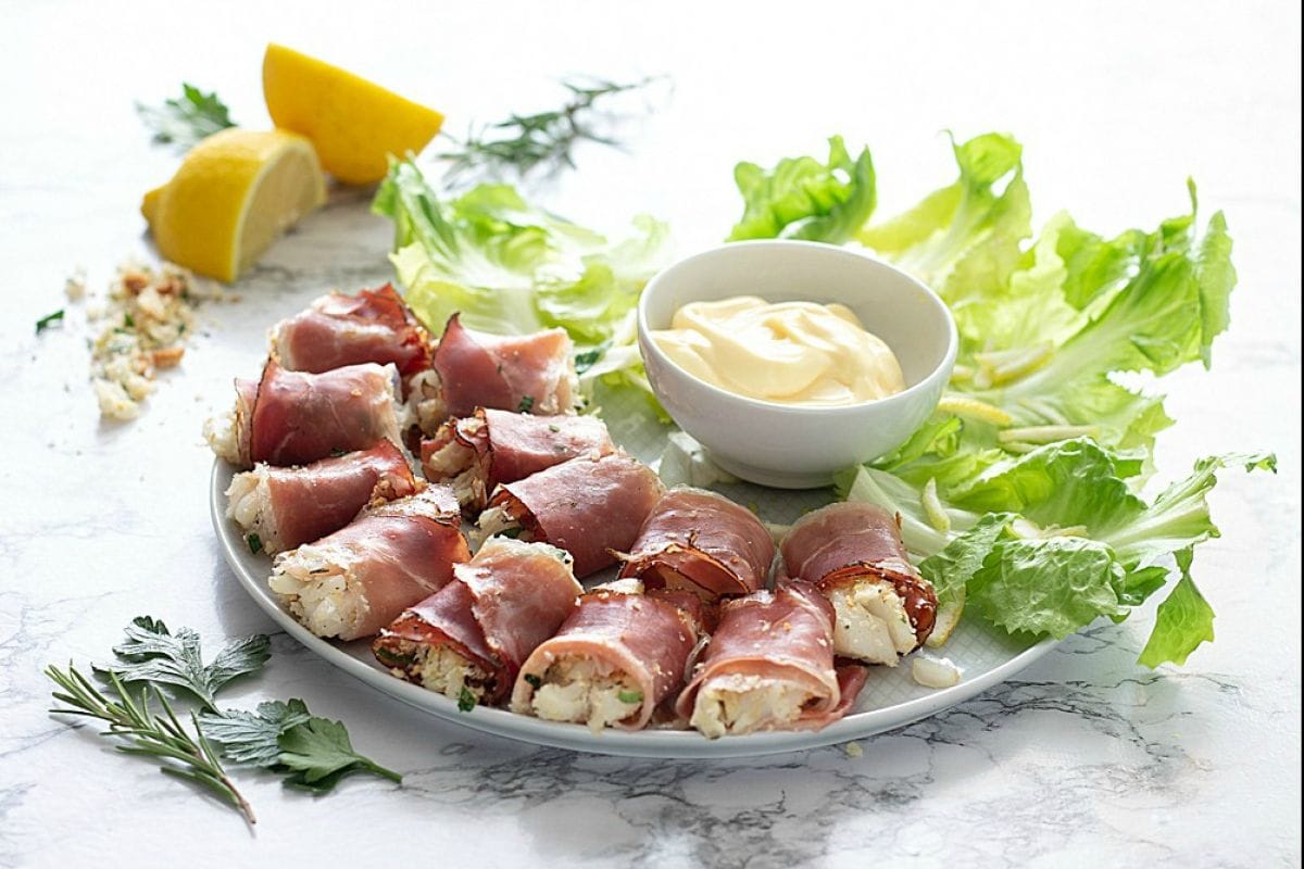 Bocados de bacalao y speck