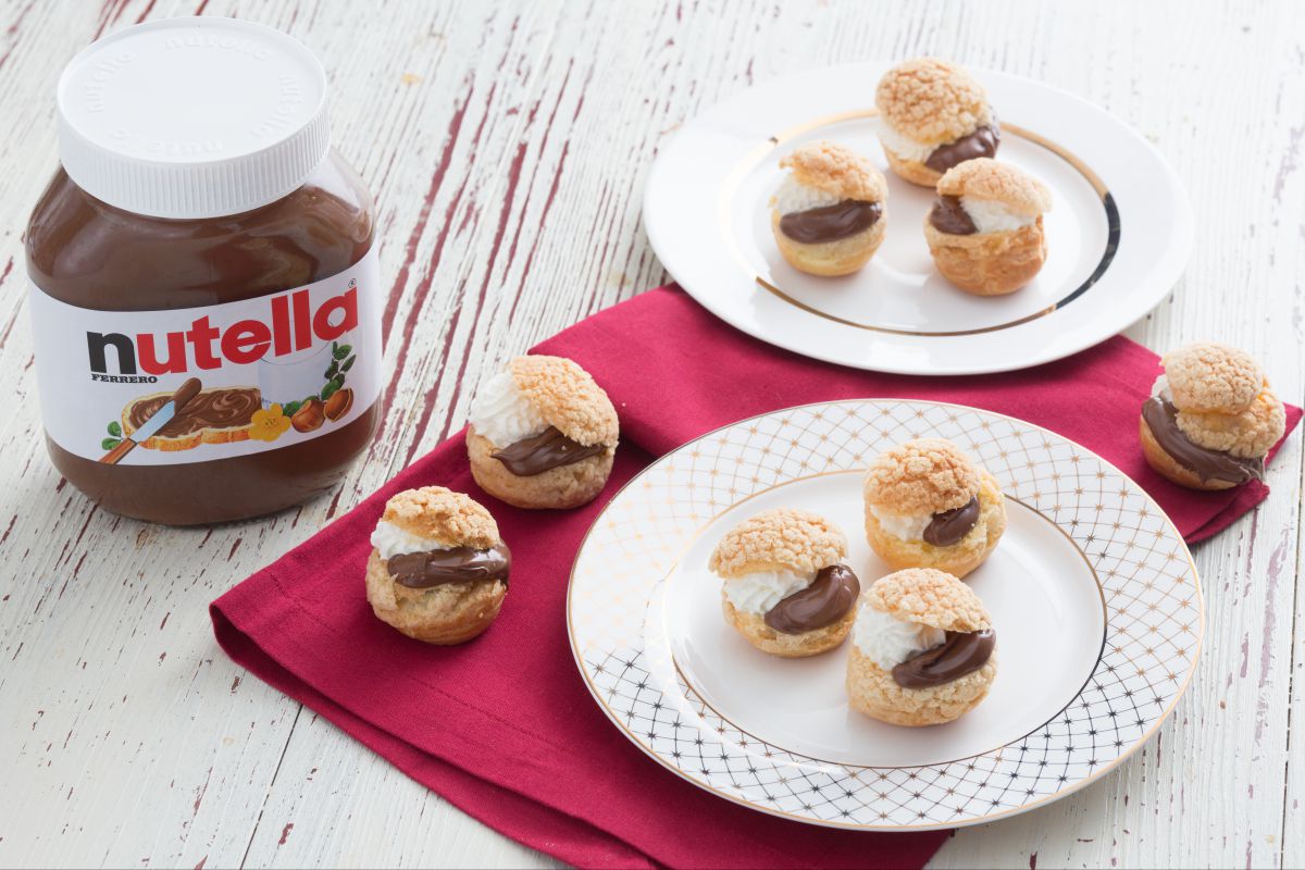 Profiteroles craquelin con Chantilly y Nutella®