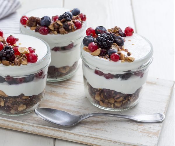 Tarta de queso rápida de ricotta y frutos del bosque