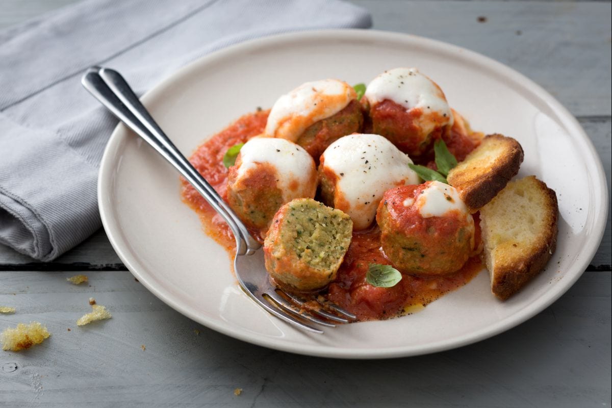 Albóndigas de calabacín a la pizzaiola