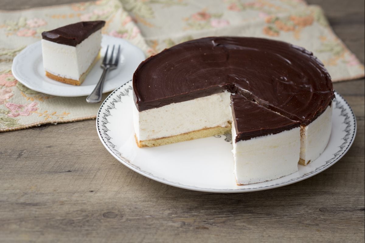 Pastel de leche de pájaro