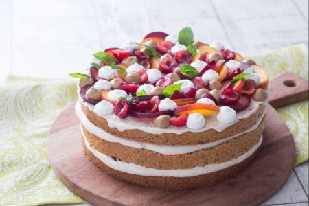 Tarta de verano con bizcocho integral