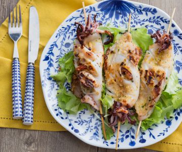 Brochetas de calamares
