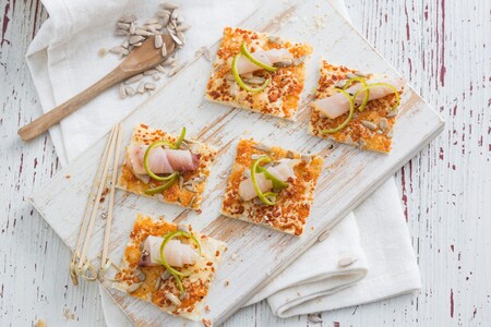 Hojaldres con pez espada ahumado