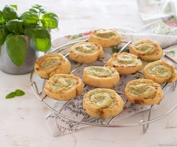 Rollos de masa quebrada salada