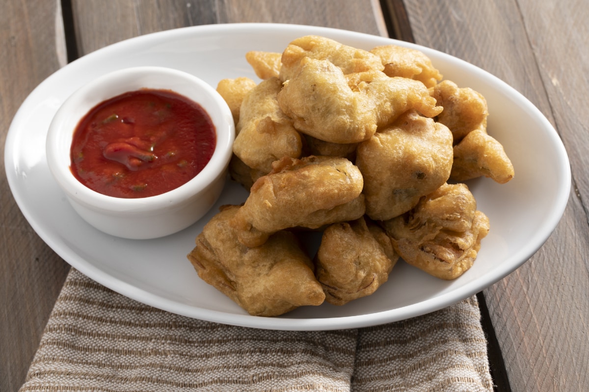 Alcachofas fritas en tempura