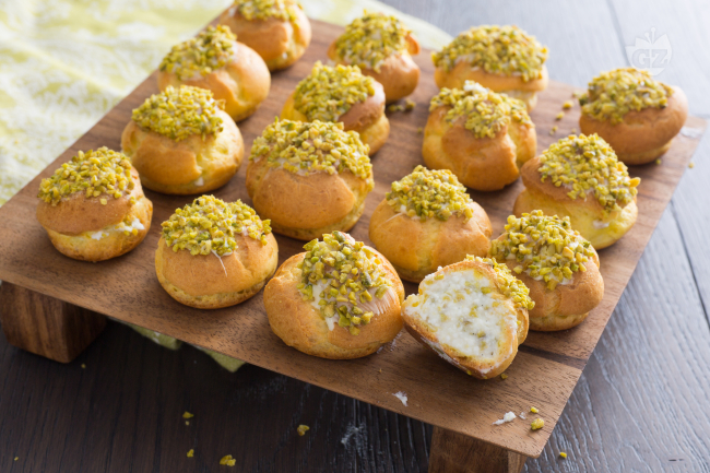 Profiteroles Con Crema De Ricotta Y Pistachos Recetas Italianas De profiteroles-con-crema-de-ricotta-y-pistachos-recetas-italianas-de