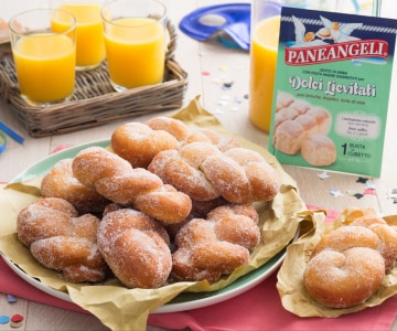 Trenzas fritas con ricotta