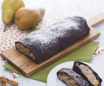 Strudel de cacao con peras y canela