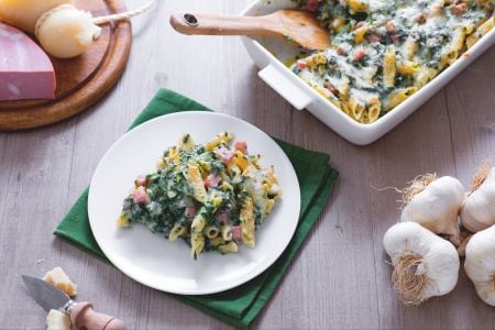 Pastel de pasta con espinacas