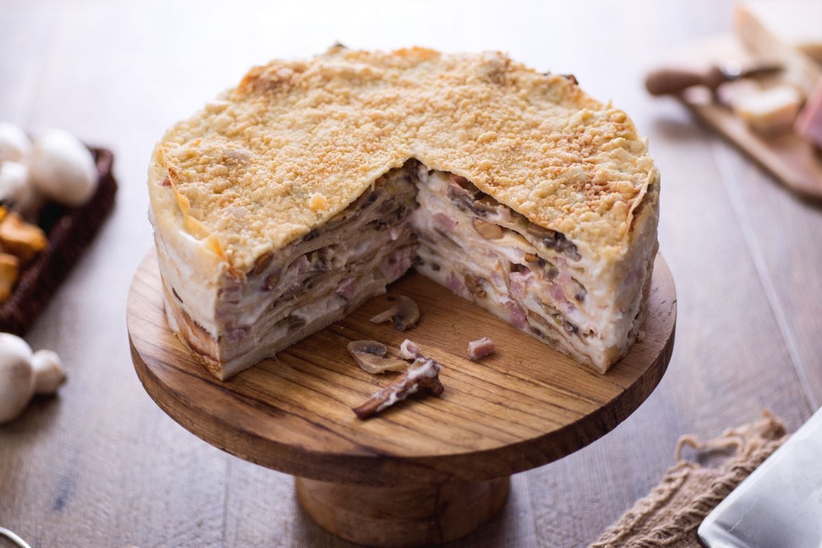 Tarta de crepes con setas