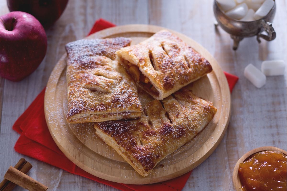 Paquetitos de hojaldre con corazón de manzana