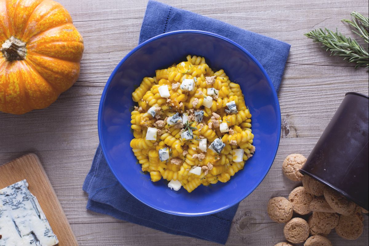Pasta con calabaza, gorgonzola y amaretto