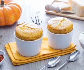Soufflé de calabaza y pimentón con crema de burrata