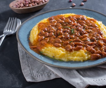 Polenta y alubias