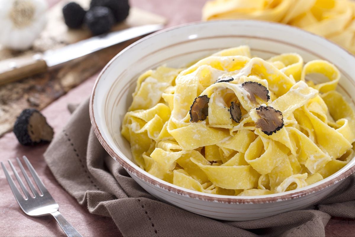 Pappardelle con trufa y crema de mascarpone