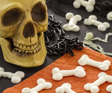 Huesos de merengue para Halloween