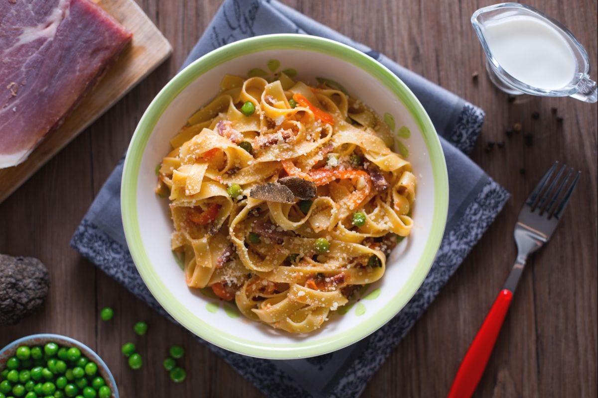 Fettuccine a la modenesa