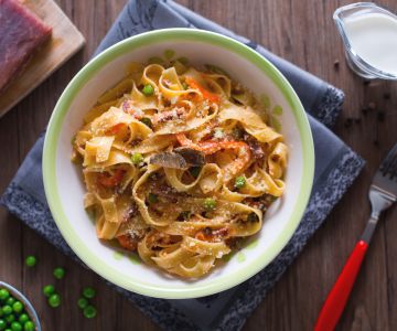 Fettuccine a la modenesa