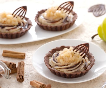 Tartaletas de Nesquik con peras caramelizadas