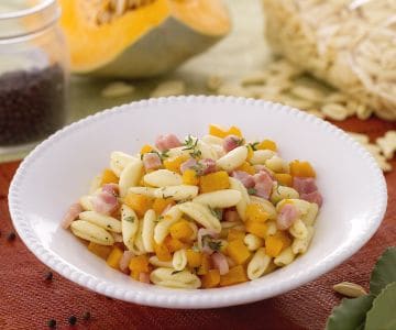 Cavatelli con panceta y calabaza