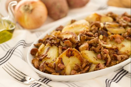 Rosticciata (grostl) de rebozuelos con speck