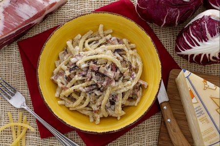 Scialatielli con radicchio y fondue de Montasio