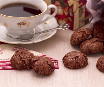 Galletitas especiadas con chocolate y almendras