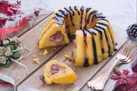 Timbal de polenta y cotechino