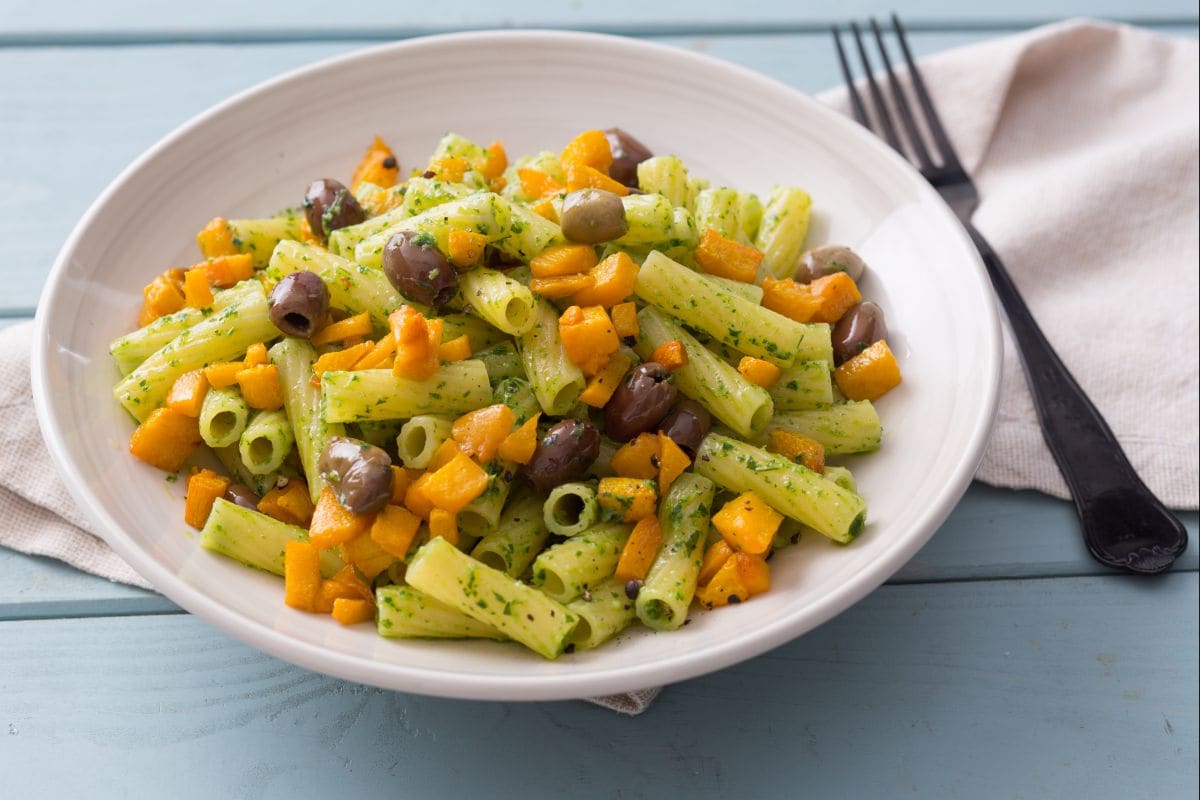 Pasta al pesto de perejil y calabaza