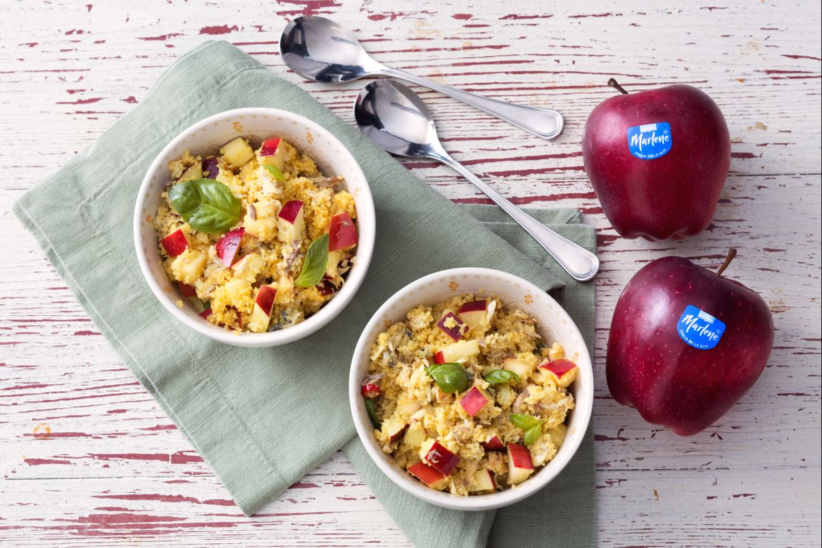 Cuscús con manzana, caballa y salmoriglio