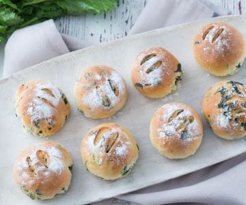 Bollos con grelos