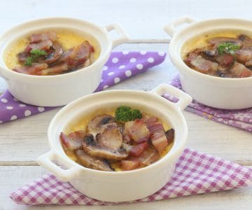 Crema salada con champiñones y panceta
