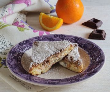 Tostada francesa con ricotta, naranja y chocolate