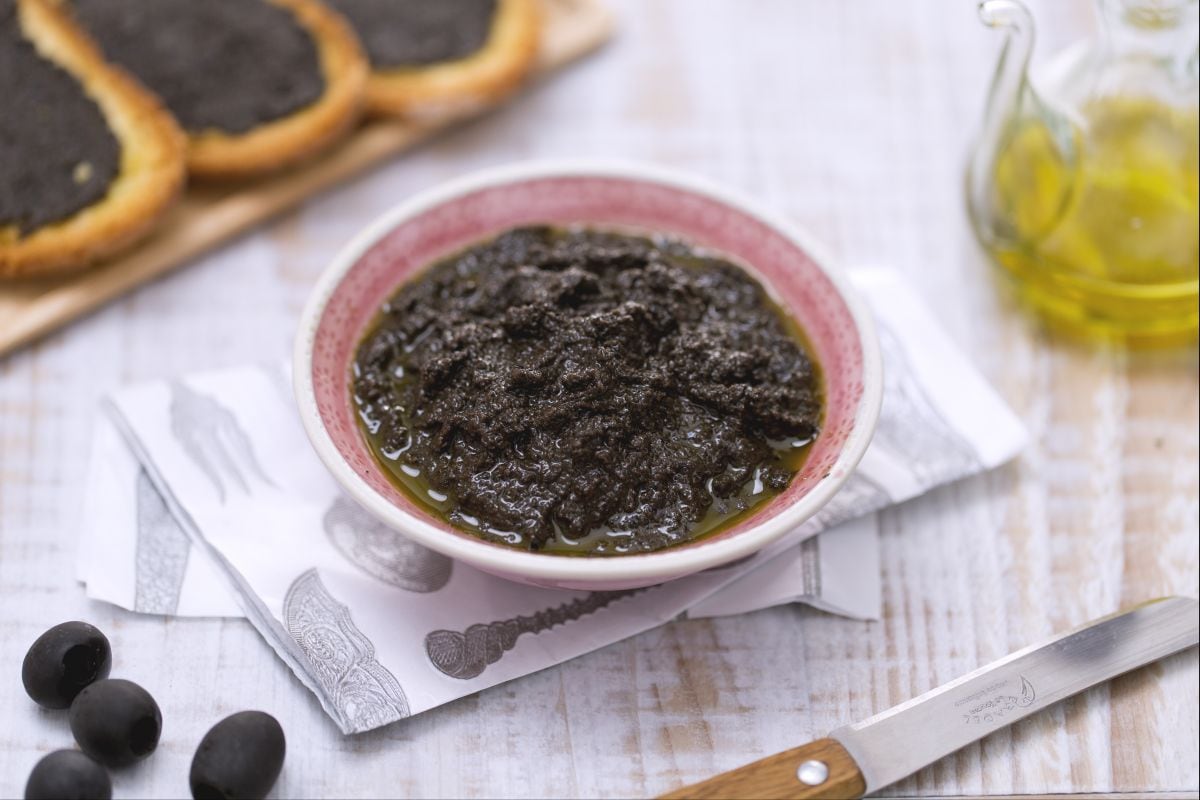 Paté de aceitunas negras