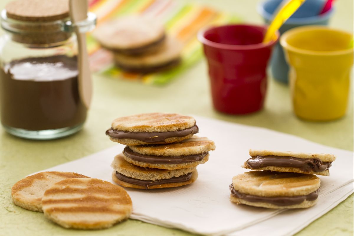 Sándwich de gofres con Nutella