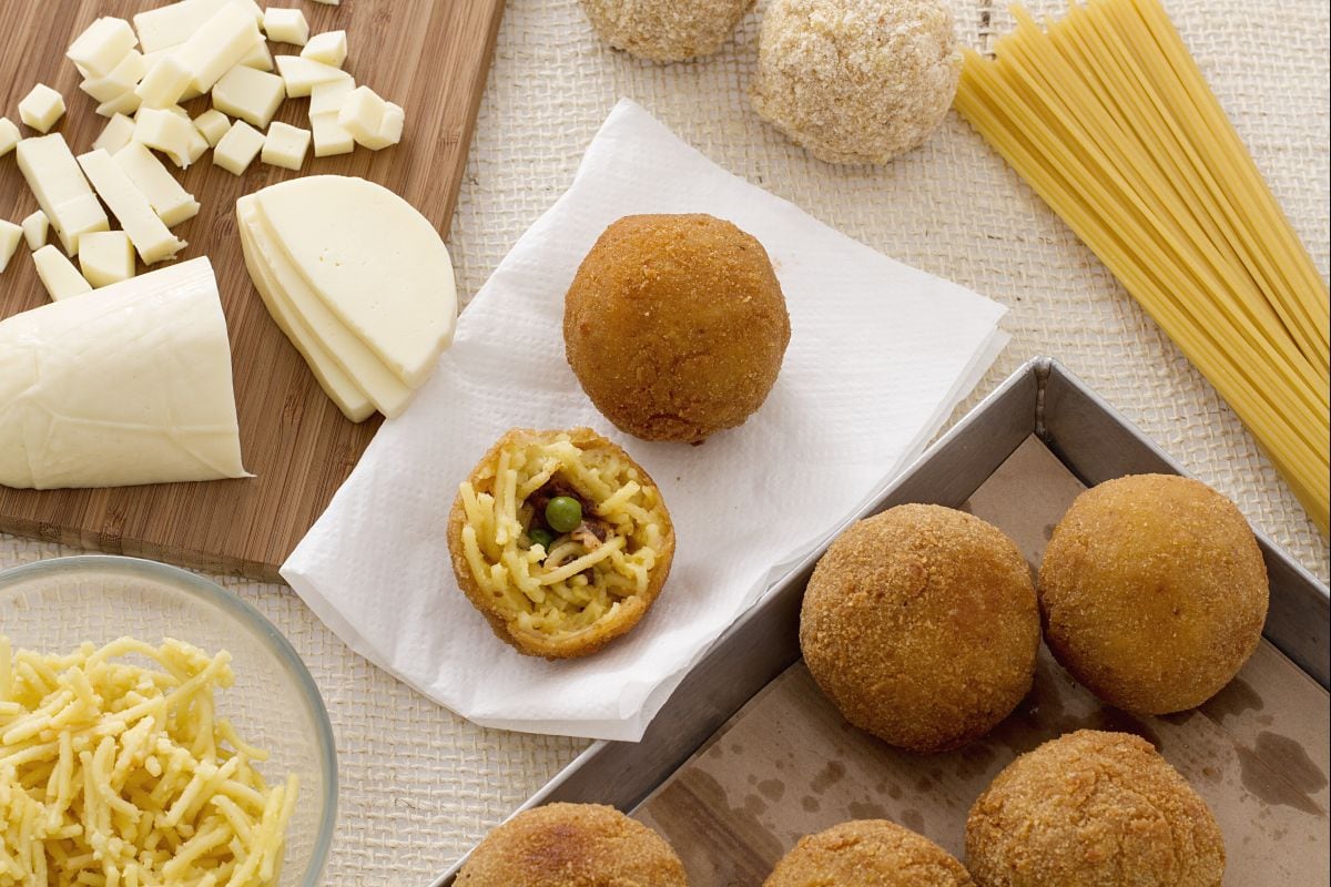 Arancini de espaguetis