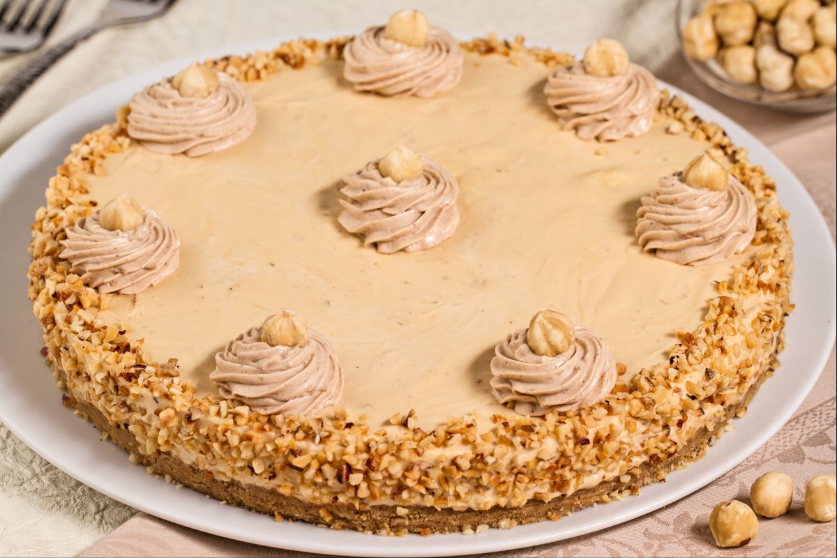 Cheesecake caramelo y avellanas