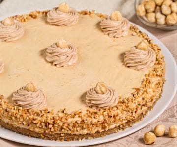 Cheesecake caramelo y avellanas