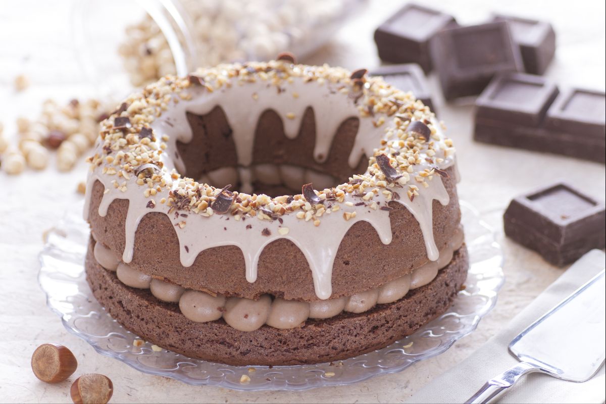Rosca de chocolate con crema de avellanas
