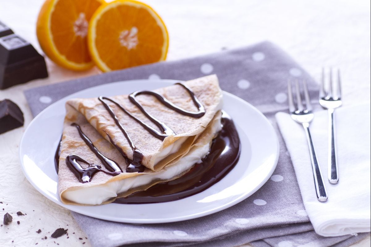 Crepe de harina de castañas con mascarpone y ganache de chocolate