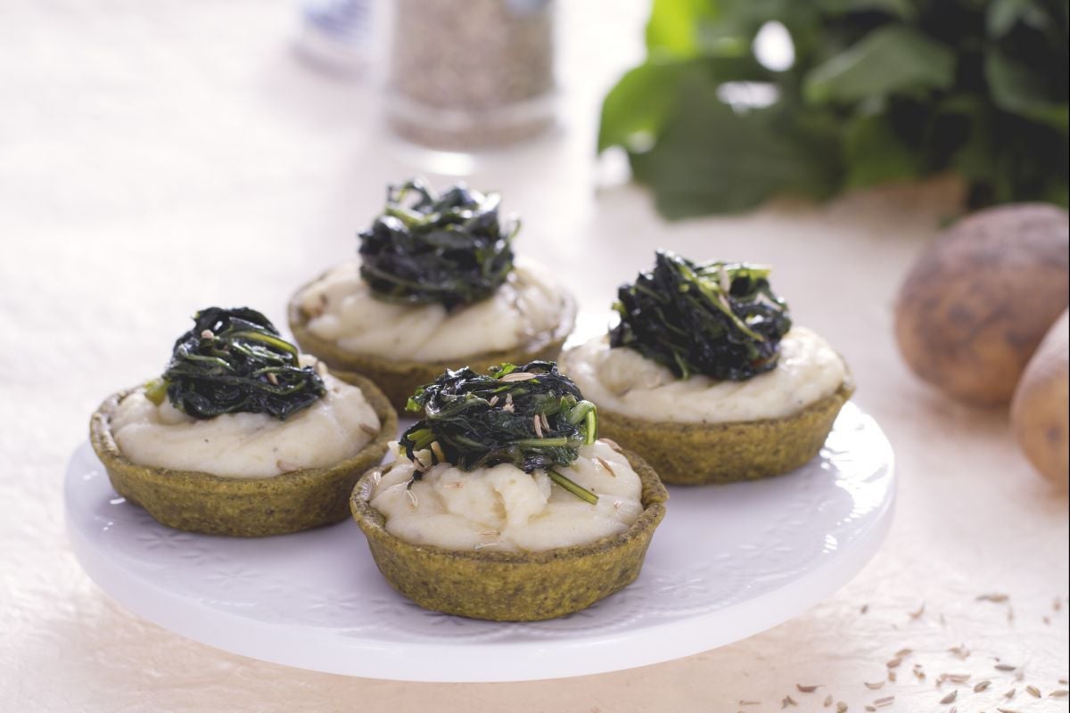 Tartaletas de enkir con patatas y achicoria