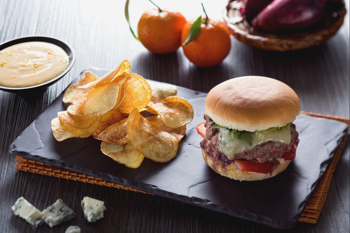 Hamburguesa de pato con mayonesa de cítricos