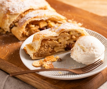 Strudel de manzana con hojaldre