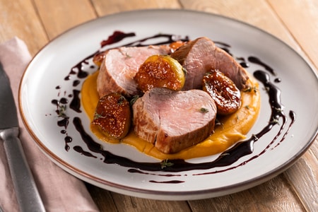 Solomillo de cerdo con calabaza e higos