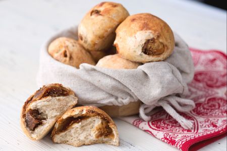 Panecillos con higos secos