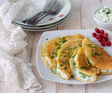 Crepe de garbanzos con mousse de bacalao
