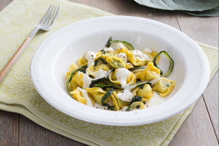 Tortelloni con acelgas y crema de Parmesano