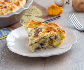 Tarta salada de setas y patatas